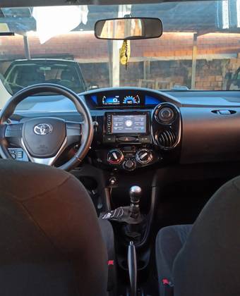 TOYOTA ETIOS 1.3 X 16V FLEX 4P MANUAL TOYOTA ETIOS 1.3 X 16V FLEX 4P MANUAL